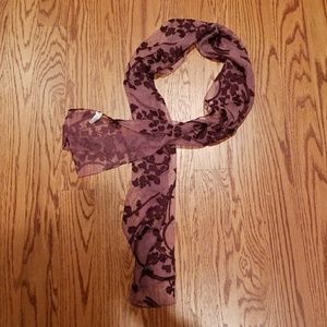 Light purple velvet flower scarf